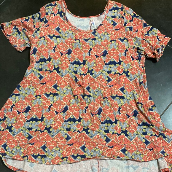 Lularoe Perfect T - Picture 1 of 2